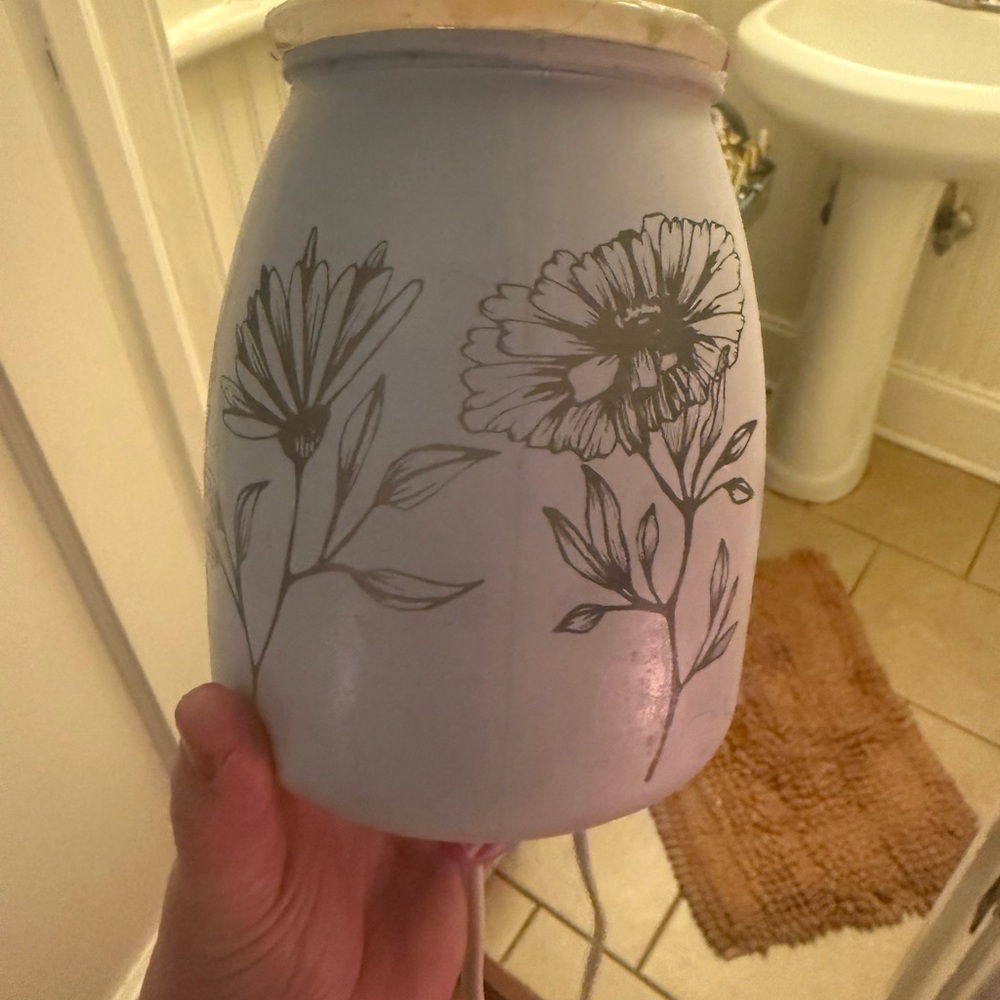 Floral Ceramic Vase - White and Gray